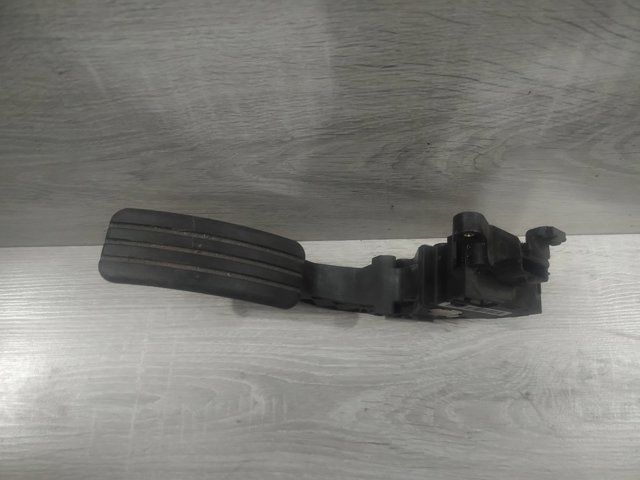 Педаль акселератора 180020022R RENAULT