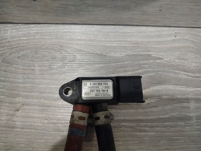 Датчик тиску вихлопних газів 227702184R RENAULT