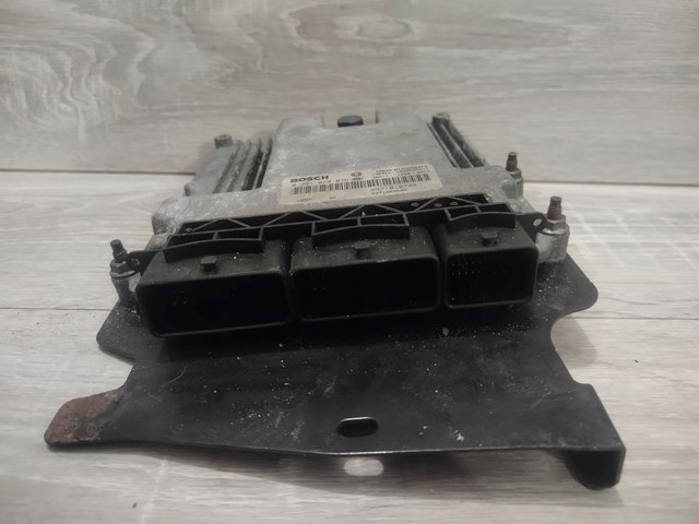 Блок електронного управління 237101074R RENAULT