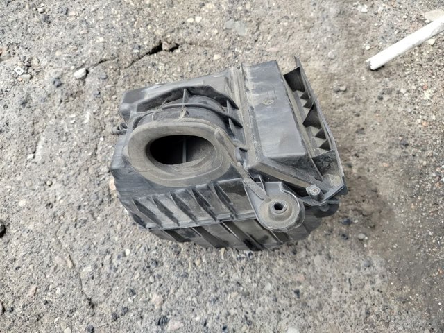 Корпус повітряного фільтра 8200947662 RENAULT