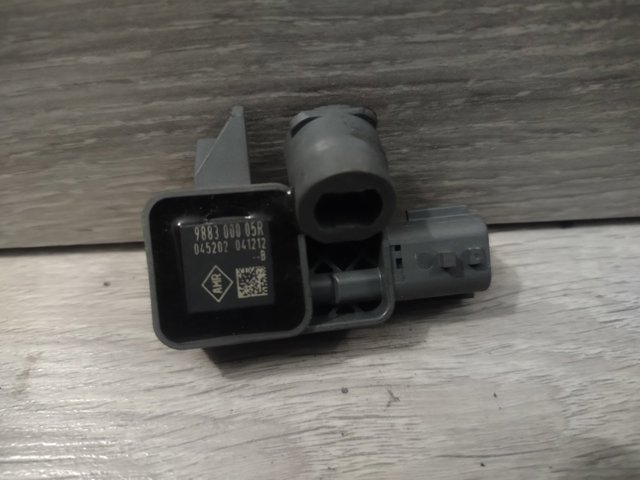 Датчик Айрбег передній 988300005R RENAULT