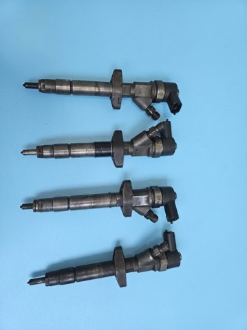 Форсунка вприску палива 0445110084 BOSCH