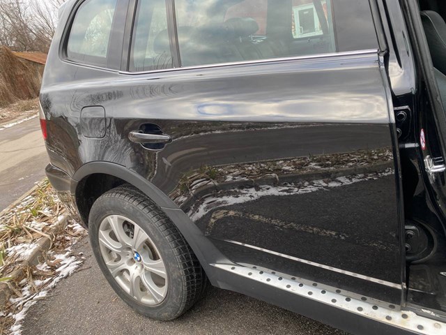 Двері пасажирські задні праві 41003449338 BMW