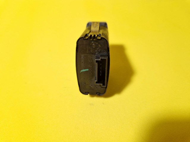 Кнопка аварійки 61316919506 BMW