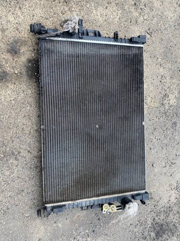 Радіатор LR000583 LAND ROVER