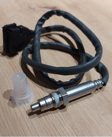 Датчик оксидів азоту NOX 8K0907807D VAG