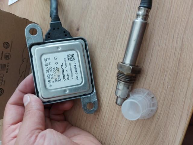 Датчик оксидів азоту NOX A0009051412 MERCEDES