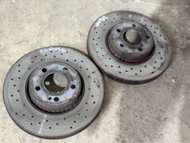 Диск переднього гальма A0004212112 MERCEDES