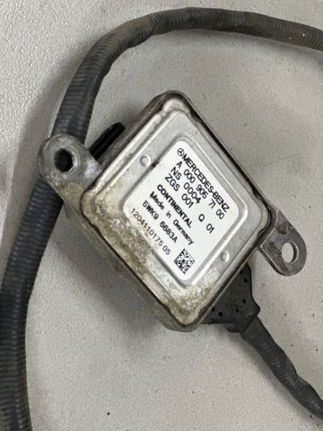 Датчик оксидів азоту NOX, задній A0009057000 MERCEDES