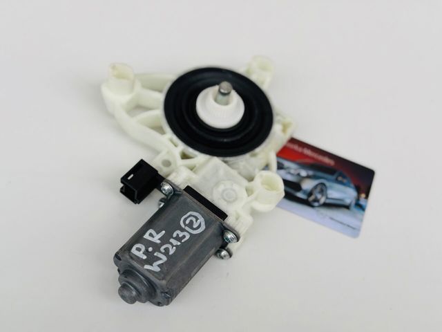 Двигун склопідіймача двері передньої, правої A0009065706 MERCEDES