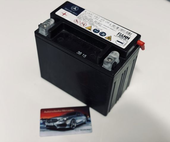 Акумулятор для авто A0009829508 MERCEDES