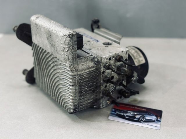 Блок АБС гідравлічний A0054319612 MERCEDES