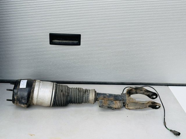 Амортизатор передньої підвіски A1663206813 MERCEDES