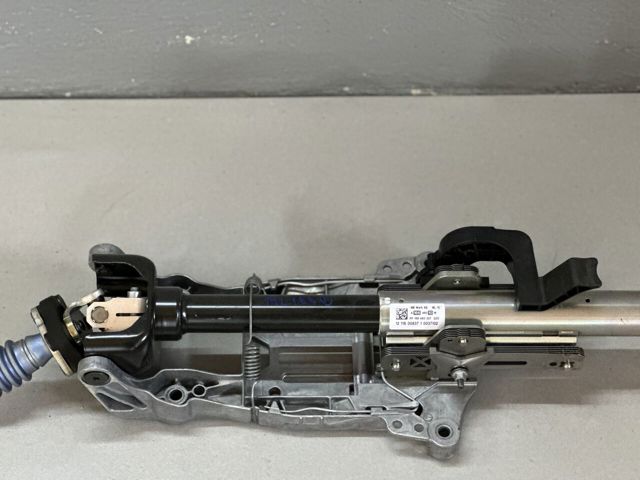 Рульова колонка A1664601016 MERCEDES