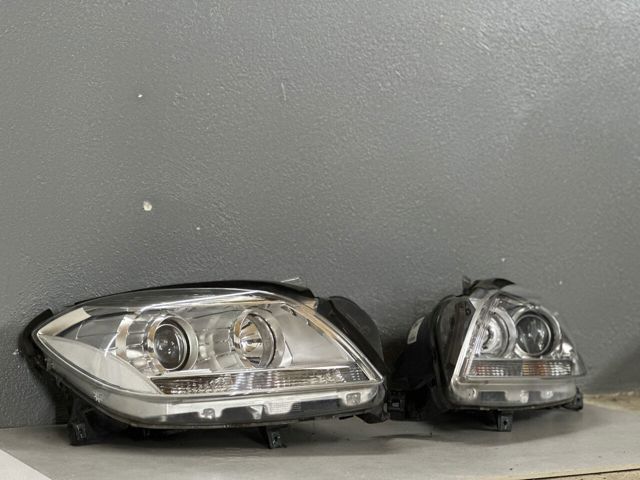 Основна фара - вставка A1668204959 MERCEDES