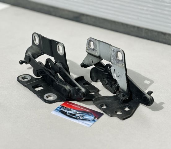 Амортизатор кришки багажника A1669802164 MERCEDES