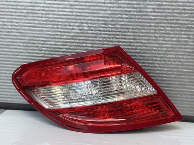Задня ліва фара A2048200164 MERCEDES