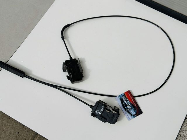 Запор капота (замок і привід замка капота) A2048800260 MERCEDES
