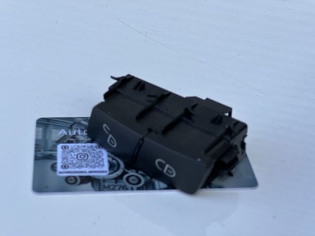 Кнопка центрального замка A2049058402 MERCEDES