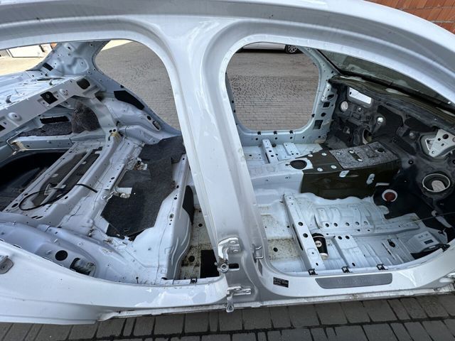 Стійка центральна, права A2056303802 MERCEDES