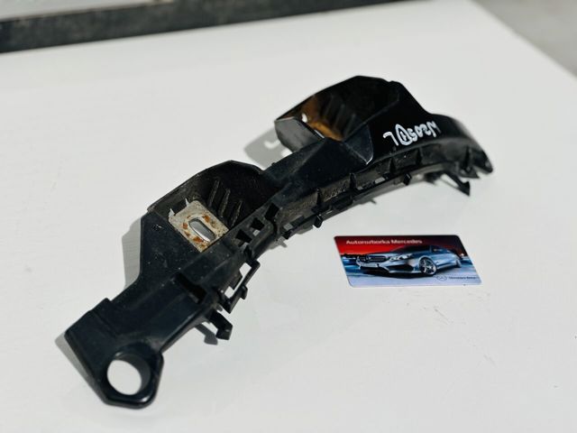 Кріплення бамера ліве A2058850365 MERCEDES