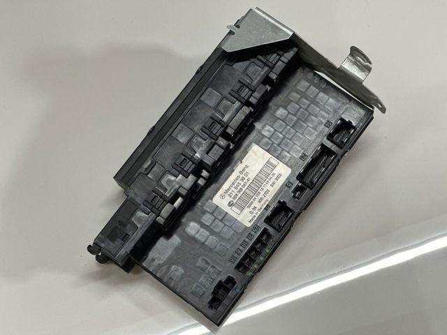 Блок керування сигналами SAM A2115453601 MERCEDES