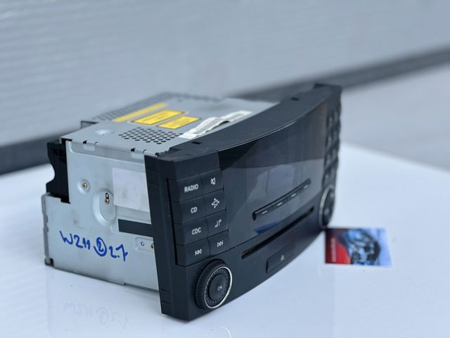 Магнітола A2118209889 MERCEDES