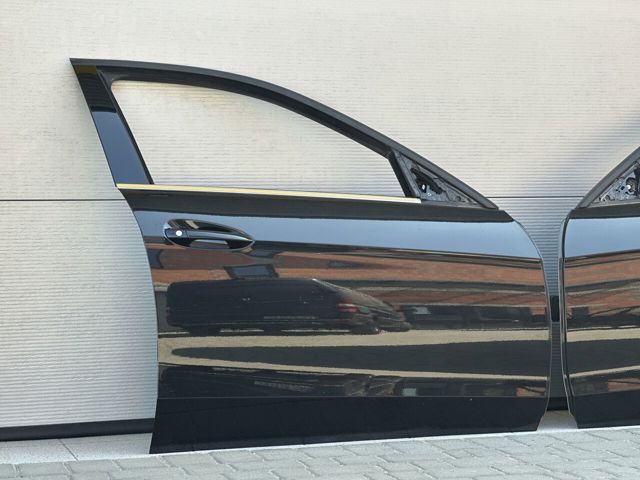 Пасажирські передні двері A2127205400 MERCEDES