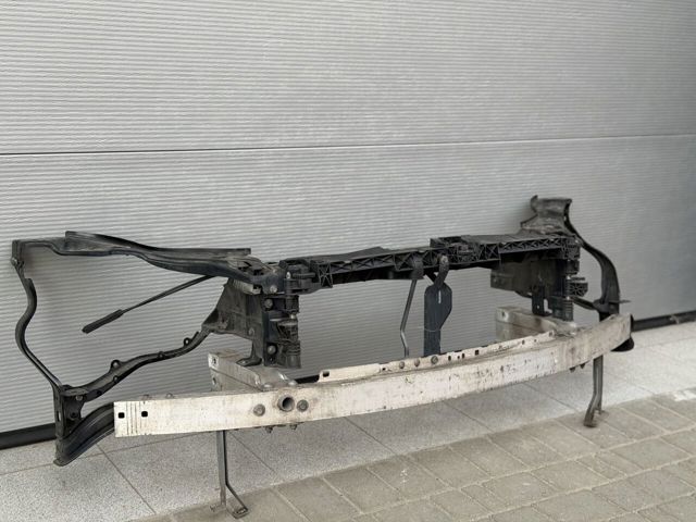 Решітка радіатора A2128801403 MERCEDES