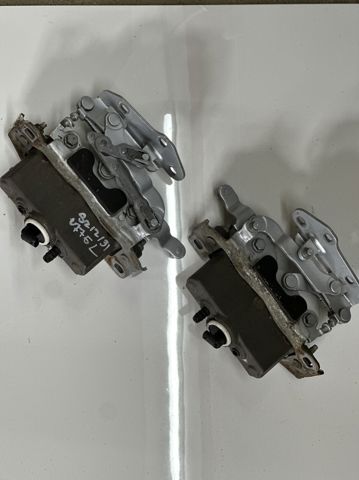 Піропатрон петлі капота A2129066301 MERCEDES
