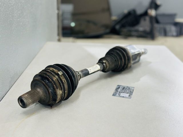 Привід правий A2133303603 MERCEDES