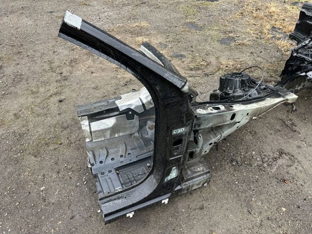 Лонжерон рами передній правий A2136208800 MERCEDES