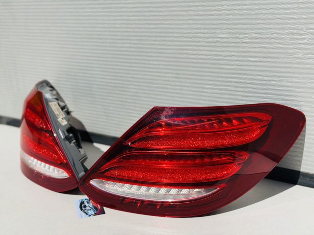 Задні ліхтарі A2139068000 MERCEDES