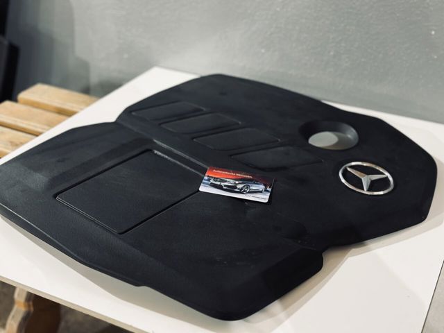 Кришка двигуна декоративна A6540107600 MERCEDES