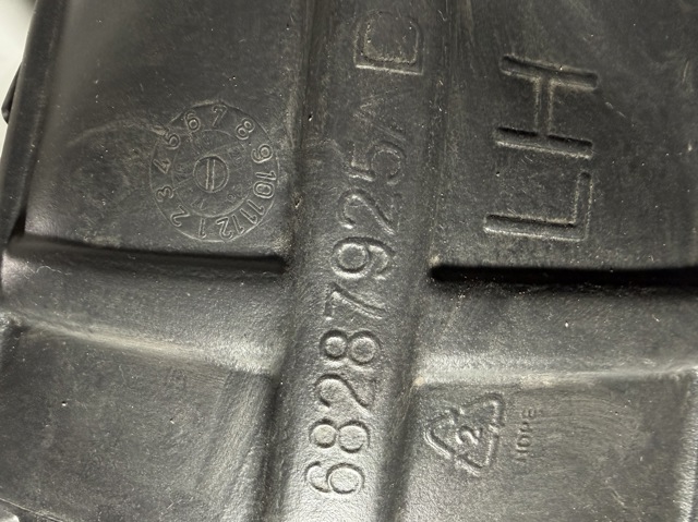 Підкрилок задній лівий 68287925AD CHRYSLER