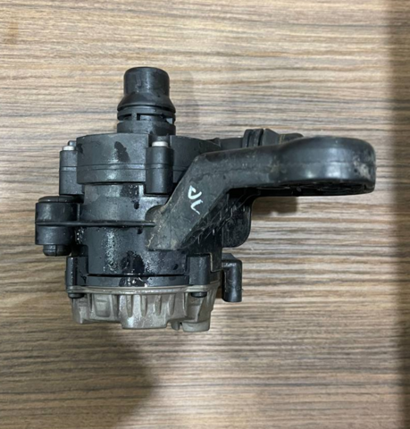 Водяний насос охолодження електро додатковий 11518638237 BMW