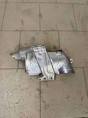 Кришка випускного колектора 11657618370 BMW