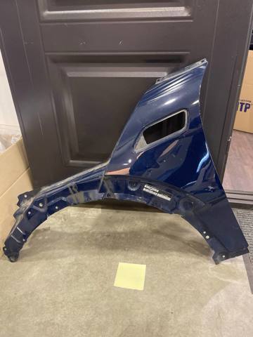 Ліве переднє крило 41007438921 BMW