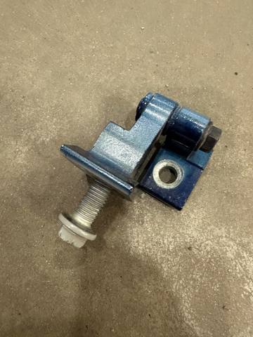 Петля передніх дверей, правою 41517284536 BMW