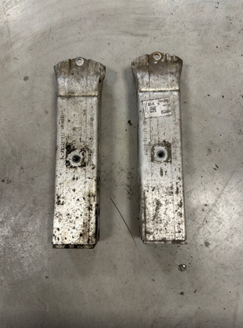 Кронштейн підсилювача переднього бампера 51117301588 BMW