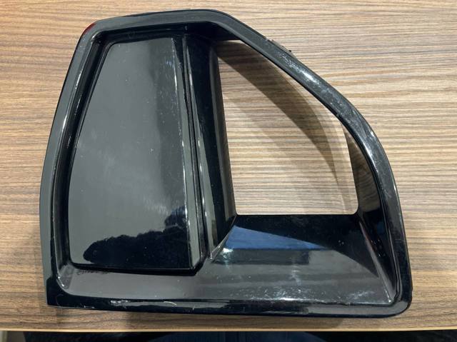 Молдинг решітки переднього бампера, правий 51118074270 BMW