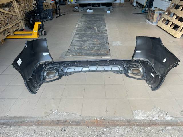 Кут бампера заднього правий 51125A0BD56 BMW