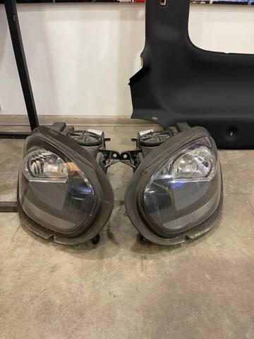 Фара передня права 63117390152 BMW