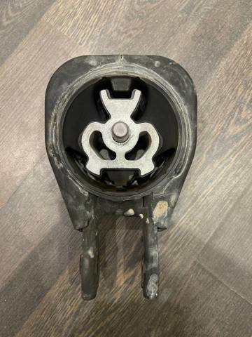 Задня подушка двигуна BCKA39040B MAZDA