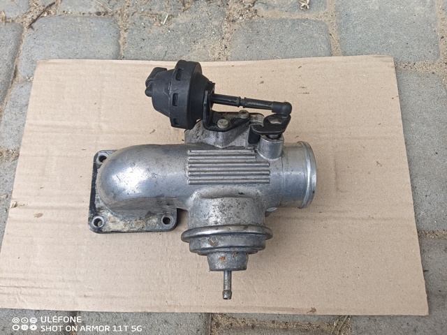 Клапан EGRсістеми рециркуляції відпрацьованих газів 074129499E VAG