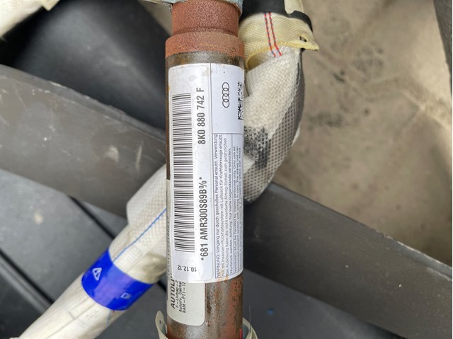 Подушка безпеки, збоку права айрбег 8K0880742F VAG