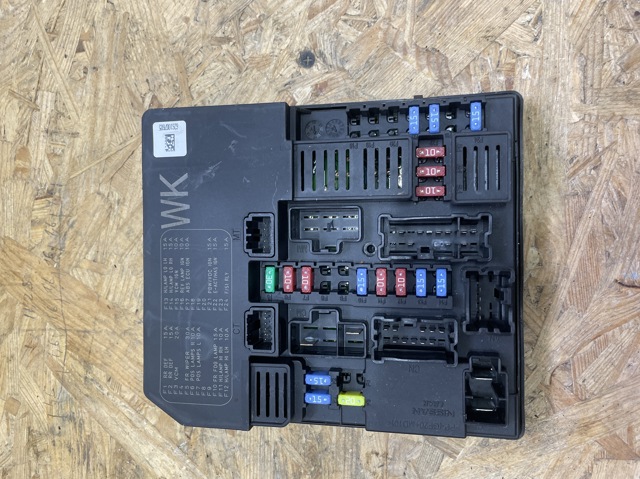 Коробка запобіжників 284B75SA3B NISSAN