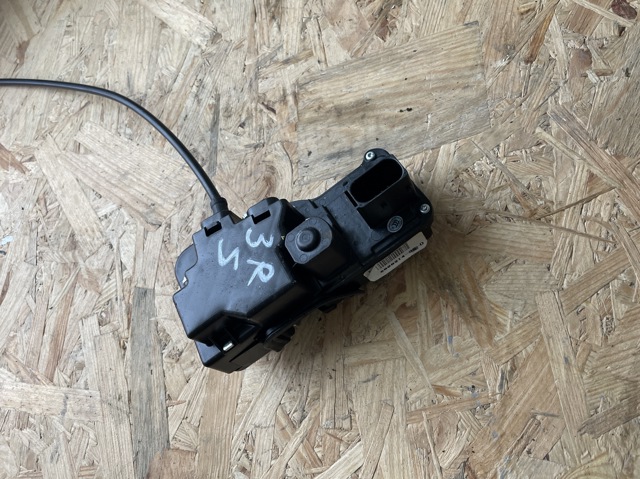Замок задньої дверї, правої 600891400D TESLA