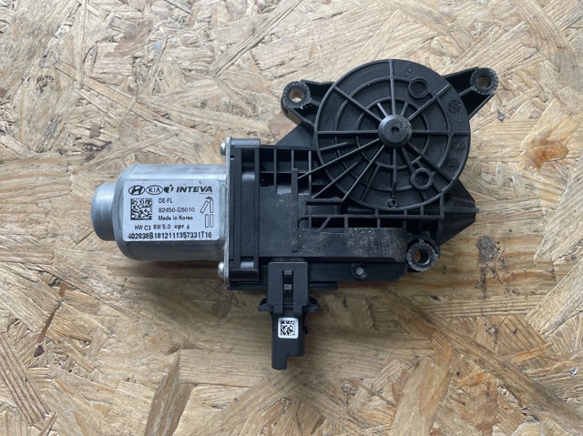 Мотор склопідйомника дверей передніх, лівих 82450G5010 HYUNDAI