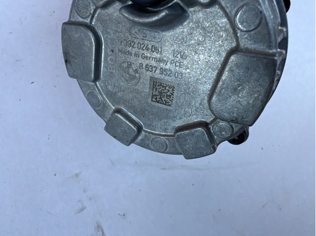 Помпа водяна, (насос) охолодження, додатковий електричний 11518637952 BMW